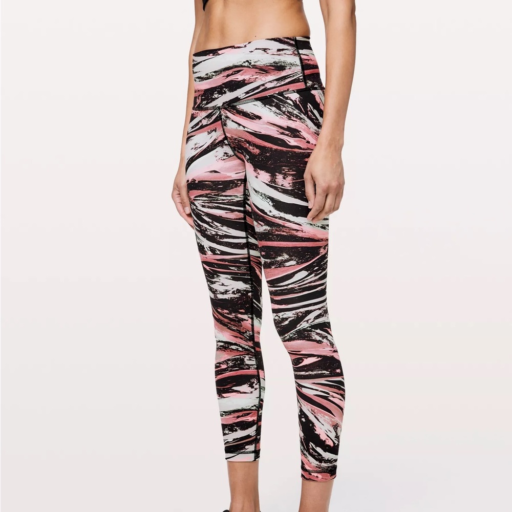 lululemon Wunder Under Tight *Full on Luxtreme 25”